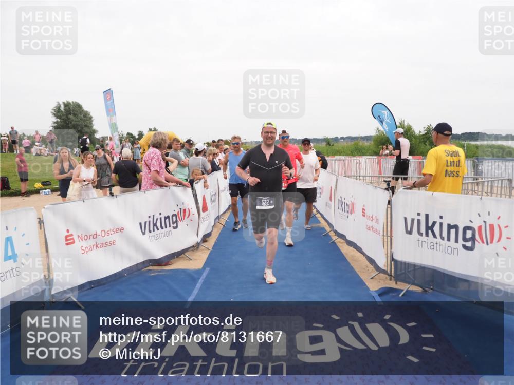 22.06.2025 - Viking Triathlon MichiJ http://msf.ph/oto/8131667 22.06.2025 15:40:18 Ziel 532, 644 meine-sportfotos.de
