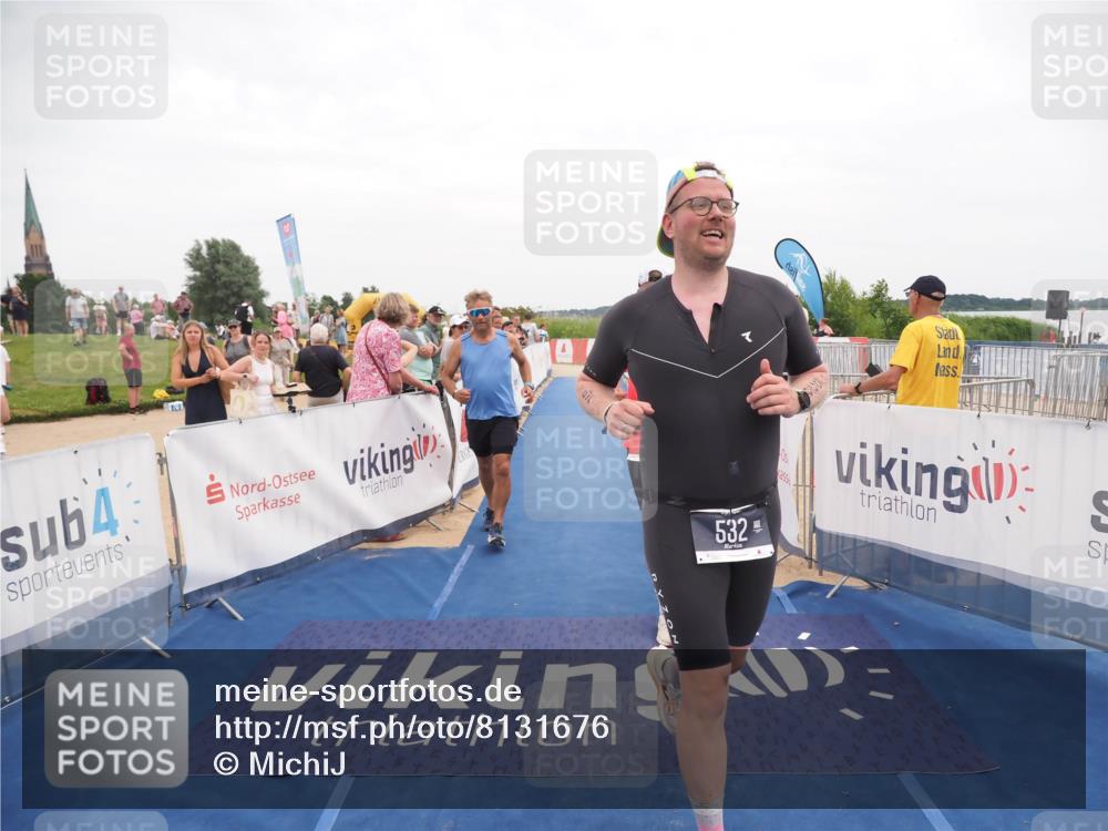 22.06.2025 - Viking Triathlon MichiJ http://msf.ph/oto/8131676 22.06.2025 15:40:19 Ziel 532, 644 meine-sportfotos.de