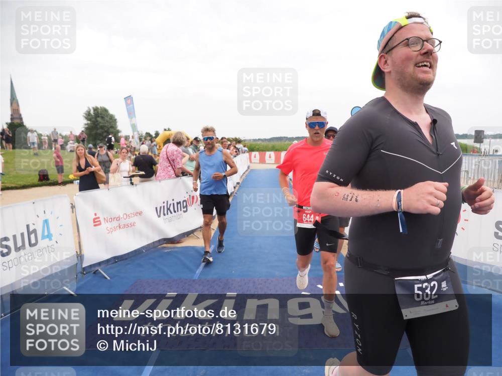 22.06.2025 - Viking Triathlon MichiJ http://msf.ph/oto/8131679 22.06.2025 15:40:20 Ziel 532, 644 meine-sportfotos.de