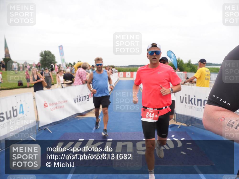 22.06.2025 - Viking Triathlon MichiJ http://msf.ph/oto/8131682 22.06.2025 15:40:20 Ziel 532, 644 meine-sportfotos.de