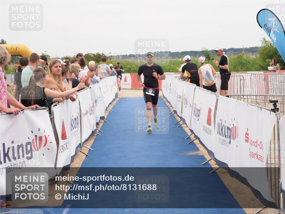 22.06.2025 - Viking Triathlon MichiJ http://msf.ph/oto/8131688 22.06.2025 15:40:42 Ziel 159, 437 meine-sportfotos.de
