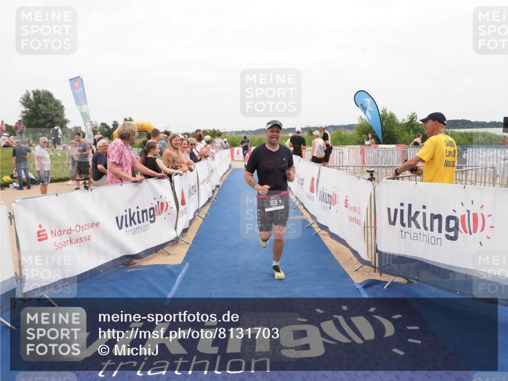 22.06.2025 - Viking Triathlon MichiJ http://msf.ph/oto/8131703 22.06.2025 15:40:44 Ziel 159, 437 meine-sportfotos.de