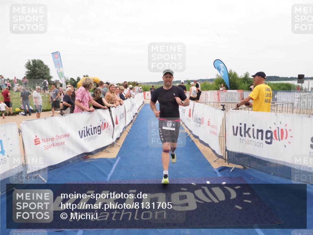 22.06.2025 - Viking Triathlon MichiJ http://msf.ph/oto/8131705 22.06.2025 15:40:44 Ziel 159, 437 meine-sportfotos.de