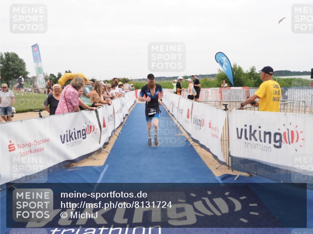 22.06.2025 - Viking Triathlon MichiJ http://msf.ph/oto/8131724 22.06.2025 15:40:48 Ziel 159, 437 meine-sportfotos.de