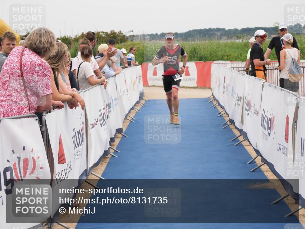 22.06.2025 - Viking Triathlon MichiJ http://msf.ph/oto/8131735 22.06.2025 15:41:19 Ziel 208 meine-sportfotos.de