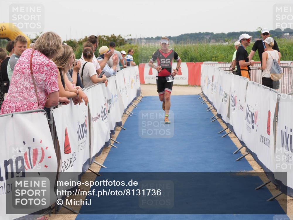 22.06.2025 - Viking Triathlon MichiJ http://msf.ph/oto/8131736 22.06.2025 15:41:19 Ziel 208 meine-sportfotos.de