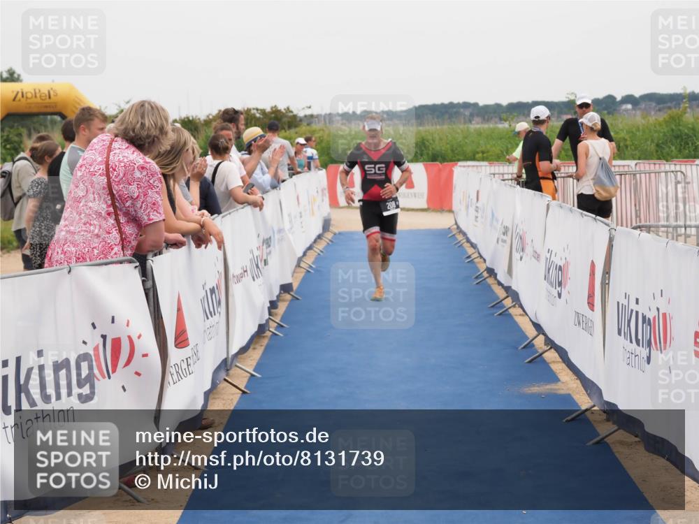 22.06.2025 - Viking Triathlon MichiJ http://msf.ph/oto/8131739 22.06.2025 15:41:19 Ziel 208 meine-sportfotos.de