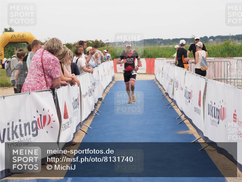 22.06.2025 - Viking Triathlon MichiJ http://msf.ph/oto/8131740 22.06.2025 15:41:19 Ziel 208 meine-sportfotos.de