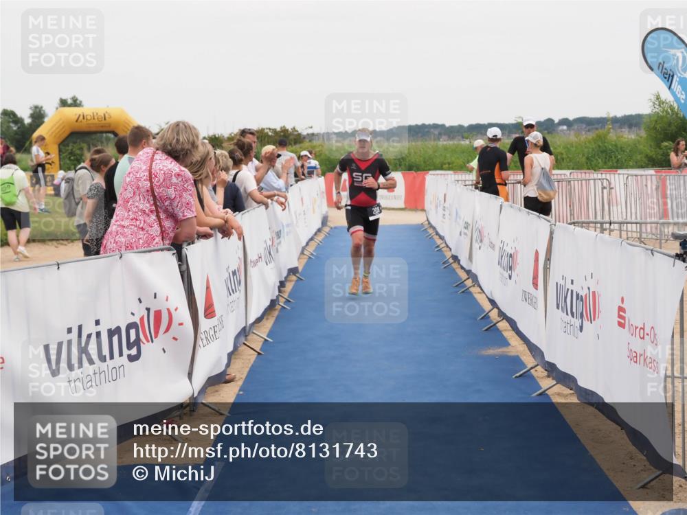 22.06.2025 - Viking Triathlon MichiJ http://msf.ph/oto/8131743 22.06.2025 15:41:20 Ziel 208 meine-sportfotos.de