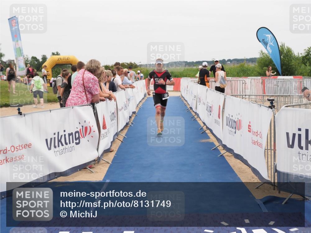 22.06.2025 - Viking Triathlon MichiJ http://msf.ph/oto/8131749 22.06.2025 15:41:21 Ziel 208 meine-sportfotos.de