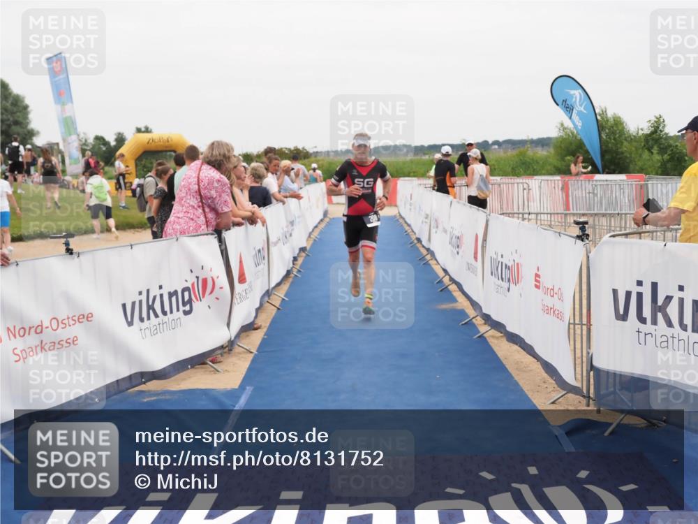 22.06.2025 - Viking Triathlon MichiJ http://msf.ph/oto/8131752 22.06.2025 15:41:21 Ziel 208 meine-sportfotos.de