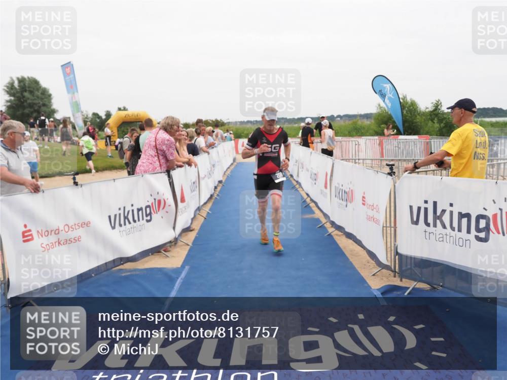 22.06.2025 - Viking Triathlon MichiJ http://msf.ph/oto/8131757 22.06.2025 15:41:22 Ziel 208 meine-sportfotos.de
