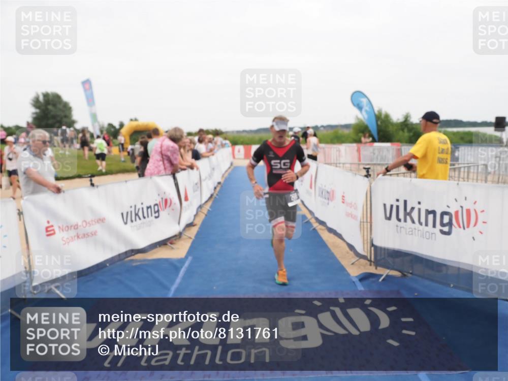 22.06.2025 - Viking Triathlon MichiJ http://msf.ph/oto/8131761 22.06.2025 15:41:22 Ziel 208 meine-sportfotos.de