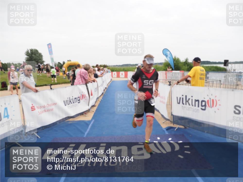 22.06.2025 - Viking Triathlon MichiJ http://msf.ph/oto/8131764 22.06.2025 15:41:22 Ziel 208 meine-sportfotos.de