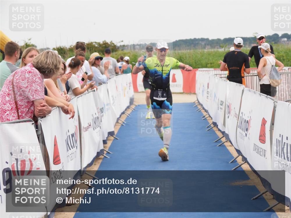 22.06.2025 - Viking Triathlon MichiJ http://msf.ph/oto/8131774 22.06.2025 15:41:30 Ziel 71, 505 meine-sportfotos.de