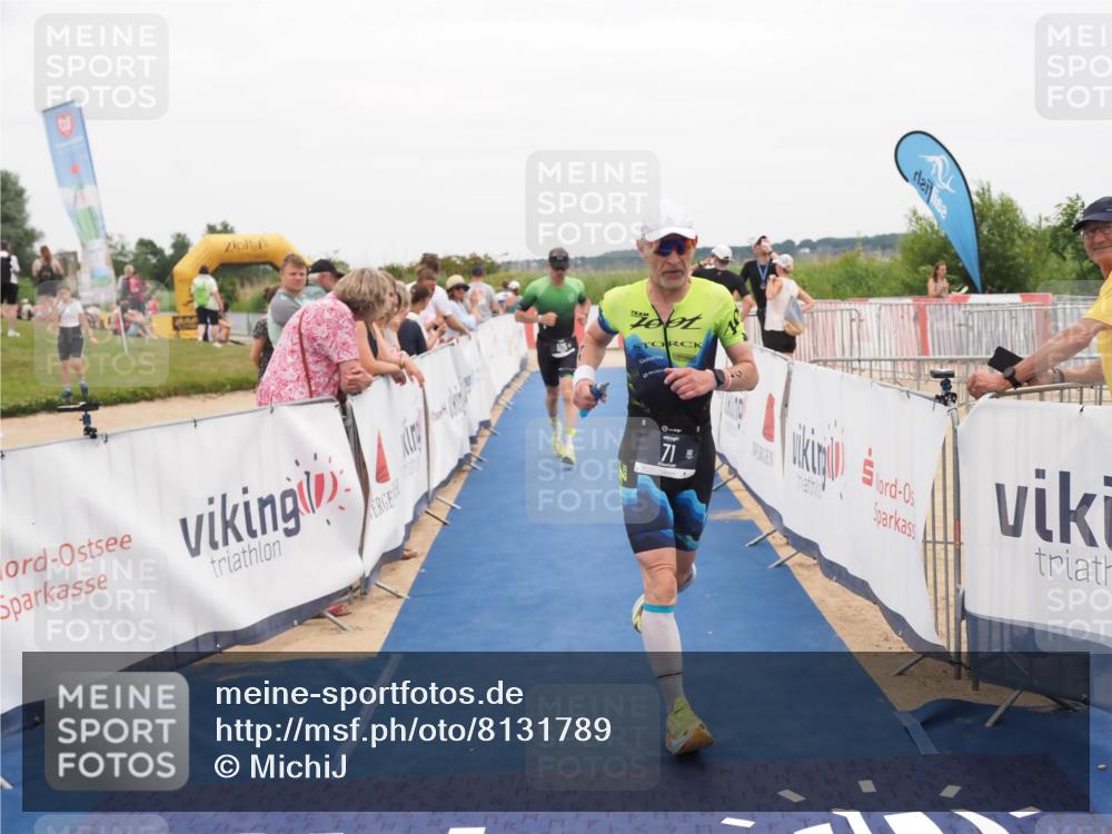 22.06.2025 - Viking Triathlon MichiJ http://msf.ph/oto/8131789 22.06.2025 15:41:31 Ziel 71, 505 meine-sportfotos.de