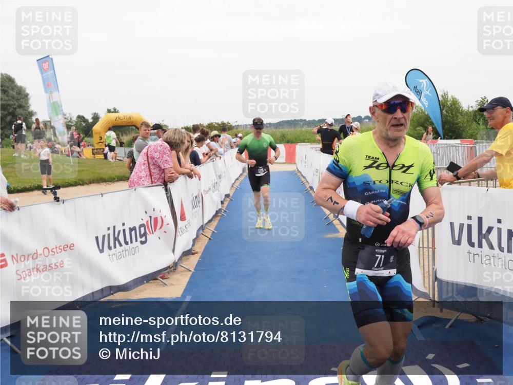 22.06.2025 - Viking Triathlon MichiJ http://msf.ph/oto/8131794 22.06.2025 15:41:32 Ziel 71, 505 meine-sportfotos.de