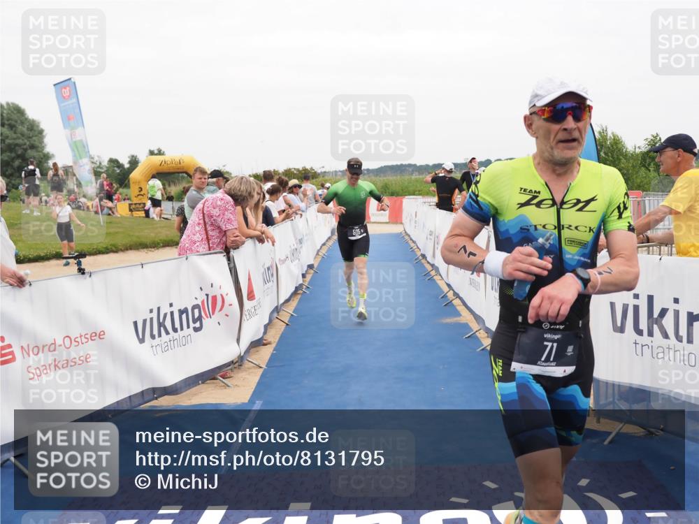 22.06.2025 - Viking Triathlon MichiJ http://msf.ph/oto/8131795 22.06.2025 15:41:32 Ziel 71, 505 meine-sportfotos.de