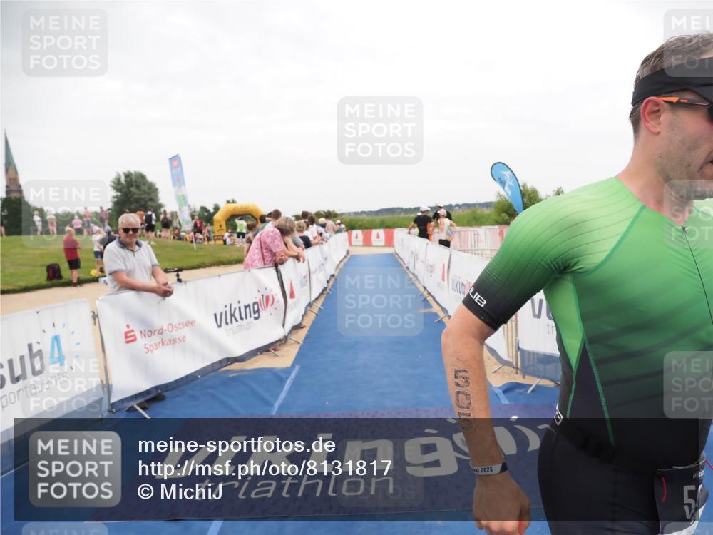 22.06.2025 - Viking Triathlon MichiJ http://msf.ph/oto/8131817 22.06.2025 15:41:35 Ziel 71, 505 meine-sportfotos.de