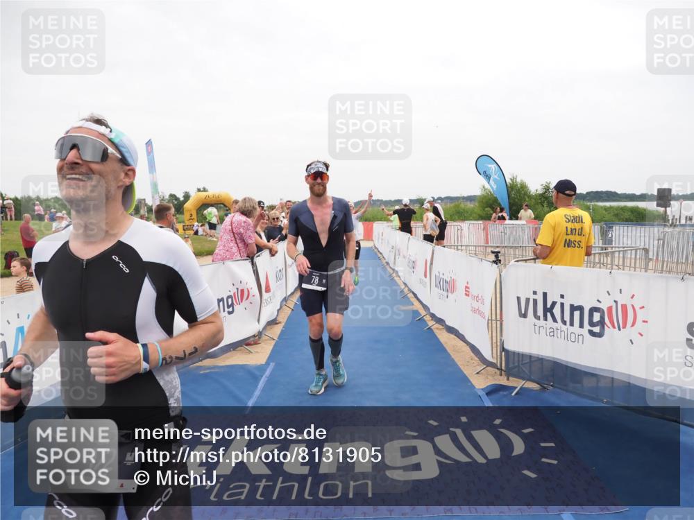 22.06.2025 - Viking Triathlon MichiJ http://msf.ph/oto/8131905 22.06.2025 15:42:18 Ziel 64, 78, 172, 182 meine-sportfotos.de