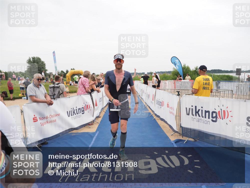 22.06.2025 - Viking Triathlon MichiJ http://msf.ph/oto/8131908 22.06.2025 15:42:18 Ziel 64, 78, 172, 182 meine-sportfotos.de