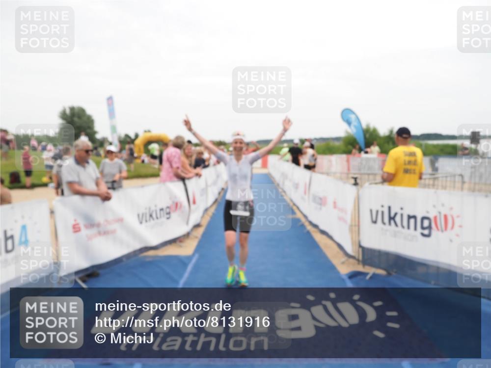 22.06.2025 - Viking Triathlon MichiJ http://msf.ph/oto/8131916 22.06.2025 15:42:21 Ziel 64, 78, 172, 182 meine-sportfotos.de
