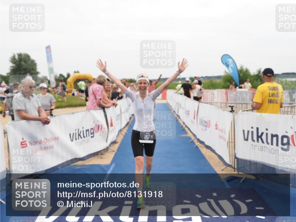 22.06.2025 - Viking Triathlon MichiJ http://msf.ph/oto/8131918 22.06.2025 15:42:21 Ziel 64, 78, 172, 182 meine-sportfotos.de