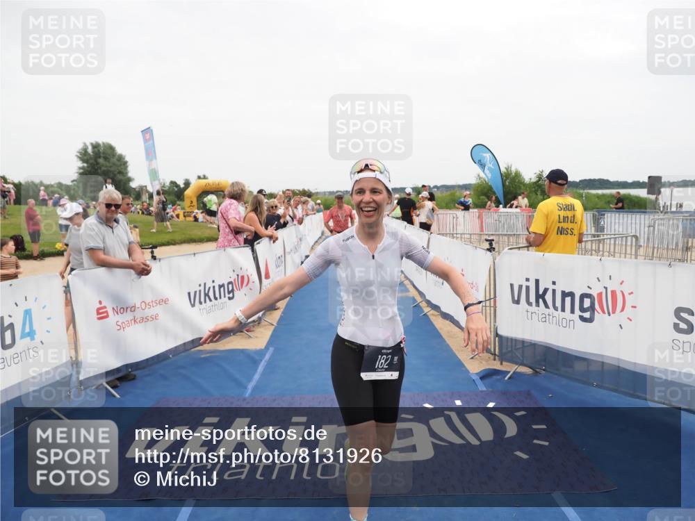 22.06.2025 - Viking Triathlon MichiJ http://msf.ph/oto/8131926 22.06.2025 15:42:22 Ziel 64, 78, 182 meine-sportfotos.de