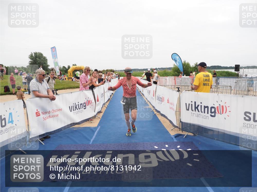 22.06.2025 - Viking Triathlon MichiJ http://msf.ph/oto/8131942 22.06.2025 15:42:24 Ziel 64, 182 meine-sportfotos.de