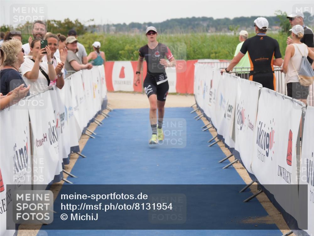 22.06.2025 - Viking Triathlon MichiJ http://msf.ph/oto/8131954 22.06.2025 15:42:29 Ziel 221 meine-sportfotos.de