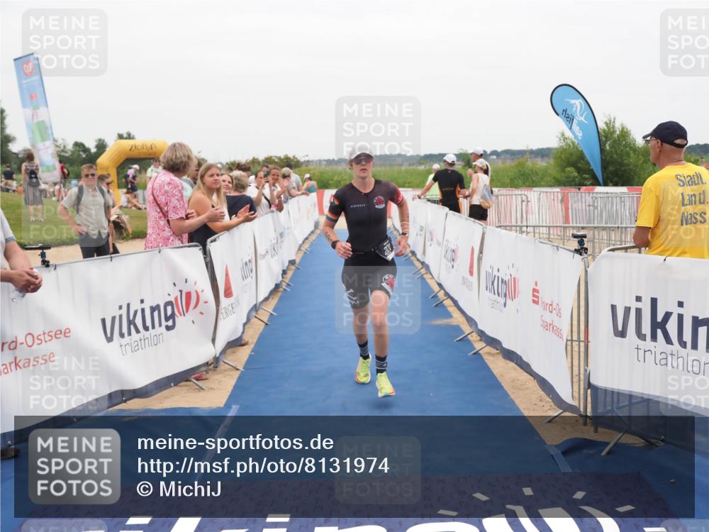22.06.2025 - Viking Triathlon MichiJ http://msf.ph/oto/8131974 22.06.2025 15:42:31 Ziel 221 meine-sportfotos.de