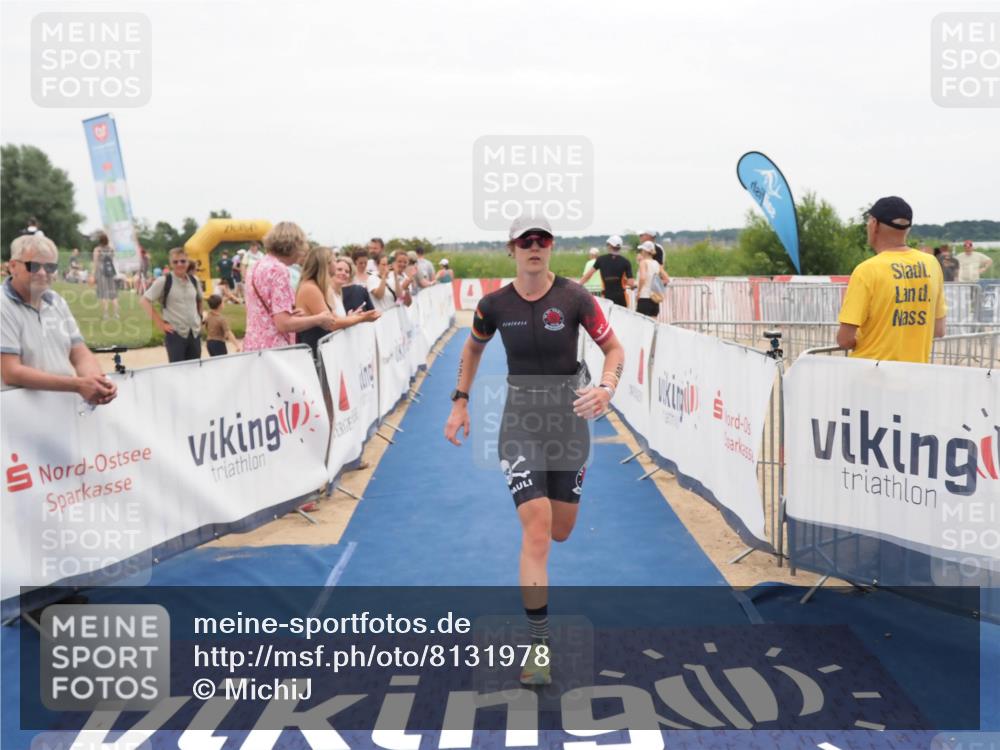 22.06.2025 - Viking Triathlon MichiJ http://msf.ph/oto/8131978 22.06.2025 15:42:32 Ziel 221 meine-sportfotos.de