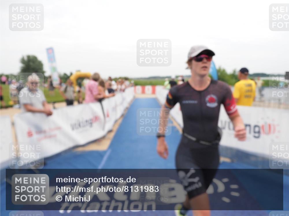22.06.2025 - Viking Triathlon MichiJ http://msf.ph/oto/8131983 22.06.2025 15:42:32 Ziel 221 meine-sportfotos.de