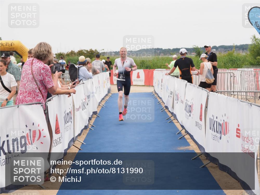 22.06.2025 - Viking Triathlon MichiJ http://msf.ph/oto/8131990 22.06.2025 15:42:47 Ziel 421 meine-sportfotos.de