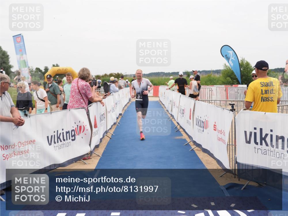 22.06.2025 - Viking Triathlon MichiJ http://msf.ph/oto/8131997 22.06.2025 15:42:48 Ziel 421 meine-sportfotos.de