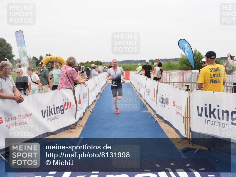 22.06.2025 - Viking Triathlon MichiJ http://msf.ph/oto/8131998 22.06.2025 15:42:48 Ziel 421 meine-sportfotos.de