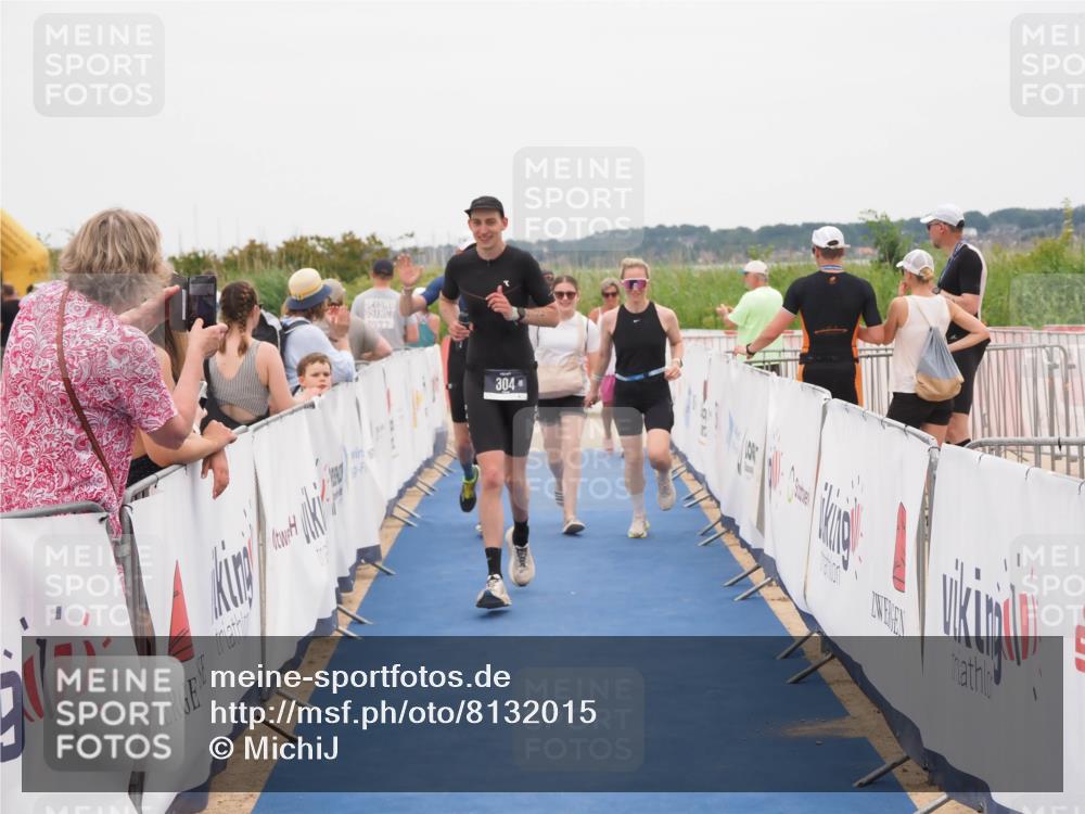 22.06.2025 - Viking Triathlon MichiJ http://msf.ph/oto/8132015 22.06.2025 15:42:54 Ziel 304, 344, 389 meine-sportfotos.de
