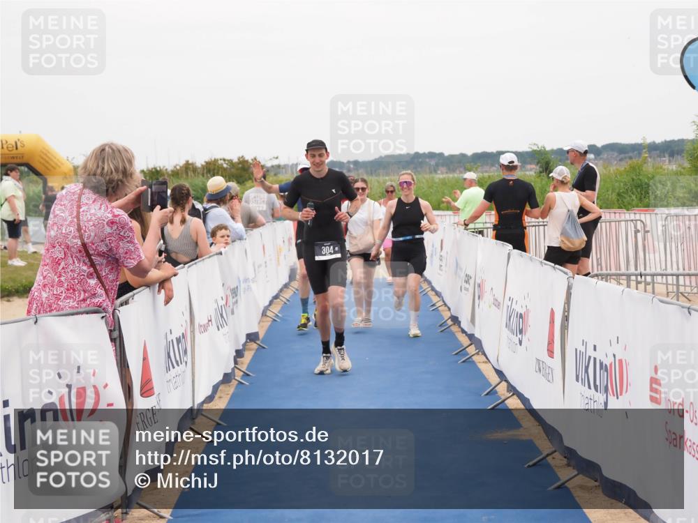22.06.2025 - Viking Triathlon MichiJ http://msf.ph/oto/8132017 22.06.2025 15:42:54 Ziel 304, 344, 389 meine-sportfotos.de
