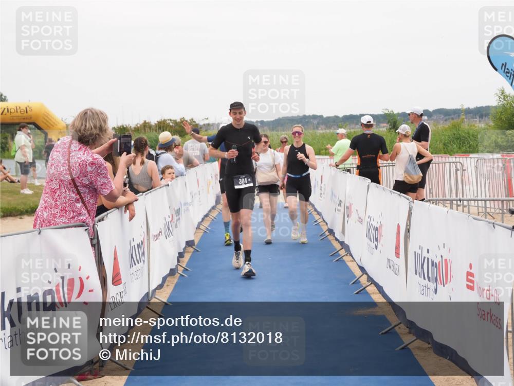 22.06.2025 - Viking Triathlon MichiJ http://msf.ph/oto/8132018 22.06.2025 15:42:54 Ziel 304, 344, 389 meine-sportfotos.de