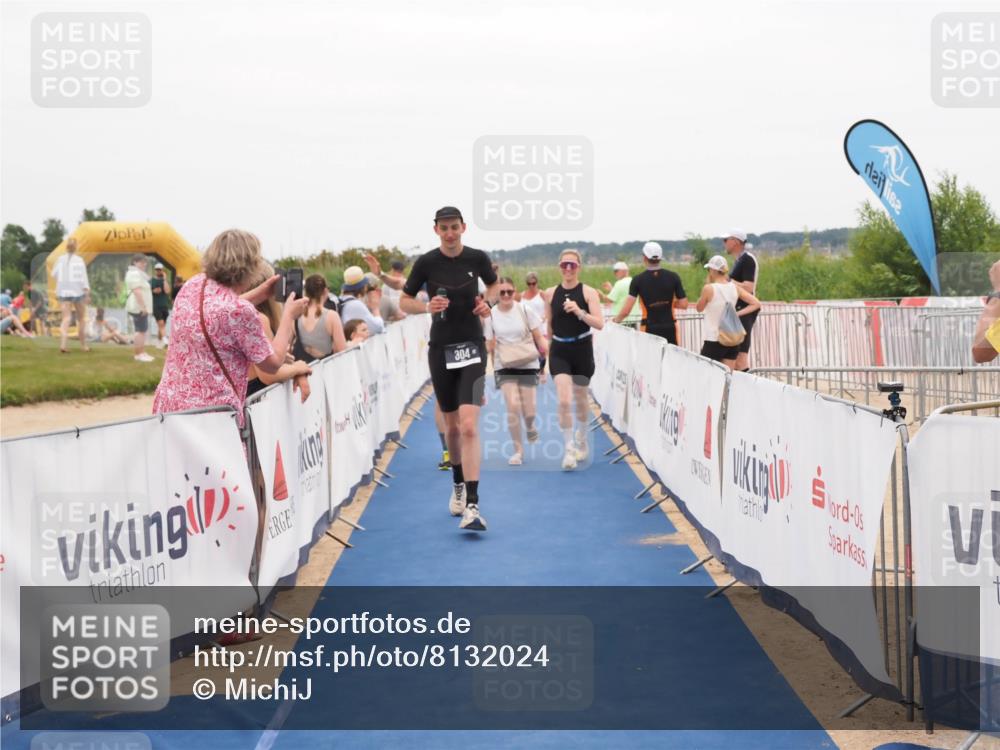 22.06.2025 - Viking Triathlon MichiJ http://msf.ph/oto/8132024 22.06.2025 15:42:55 Ziel 304, 344, 389, 615 meine-sportfotos.de