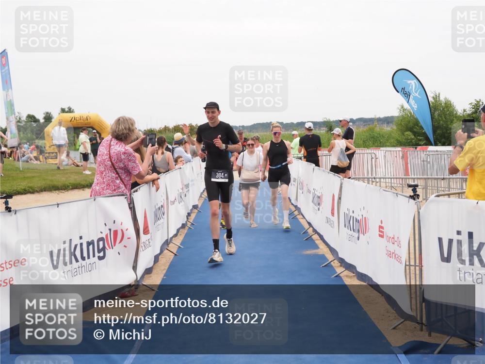 22.06.2025 - Viking Triathlon MichiJ http://msf.ph/oto/8132027 22.06.2025 15:42:56 Ziel 304, 344, 389, 615 meine-sportfotos.de
