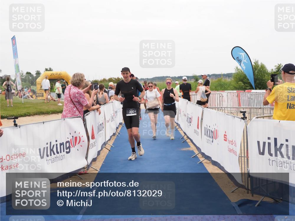 22.06.2025 - Viking Triathlon MichiJ http://msf.ph/oto/8132029 22.06.2025 15:42:56 Ziel 304, 344, 389, 615 meine-sportfotos.de