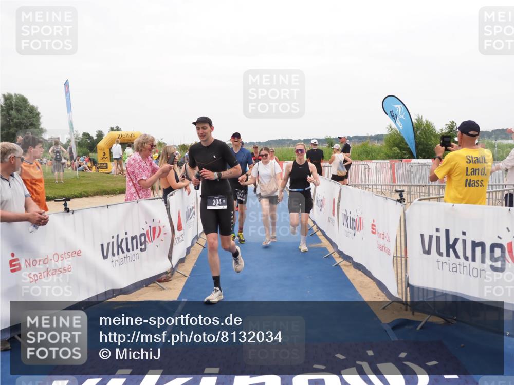 22.06.2025 - Viking Triathlon MichiJ http://msf.ph/oto/8132034 22.06.2025 15:42:56 Ziel 304, 344, 389, 615 meine-sportfotos.de