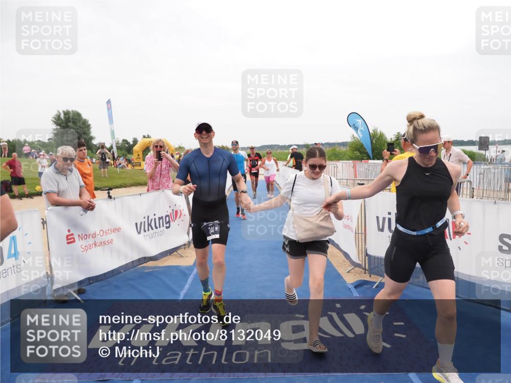 22.06.2025 - Viking Triathlon MichiJ http://msf.ph/oto/8132049 22.06.2025 15:42:58 Ziel 304, 344, 389, 615 meine-sportfotos.de