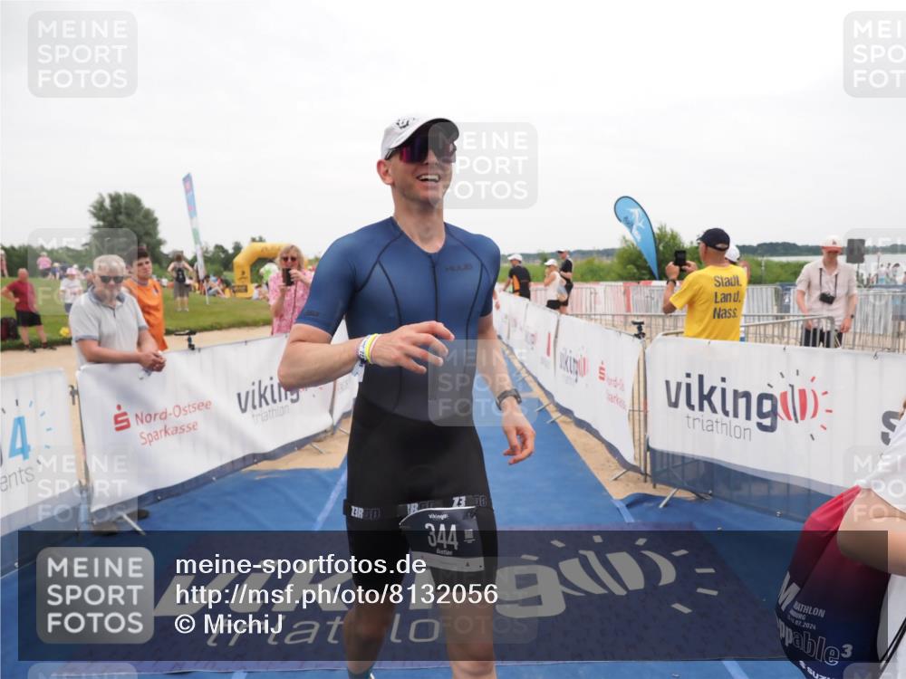 22.06.2025 - Viking Triathlon MichiJ http://msf.ph/oto/8132056 22.06.2025 15:42:59 Ziel 304, 344, 389, 615 meine-sportfotos.de