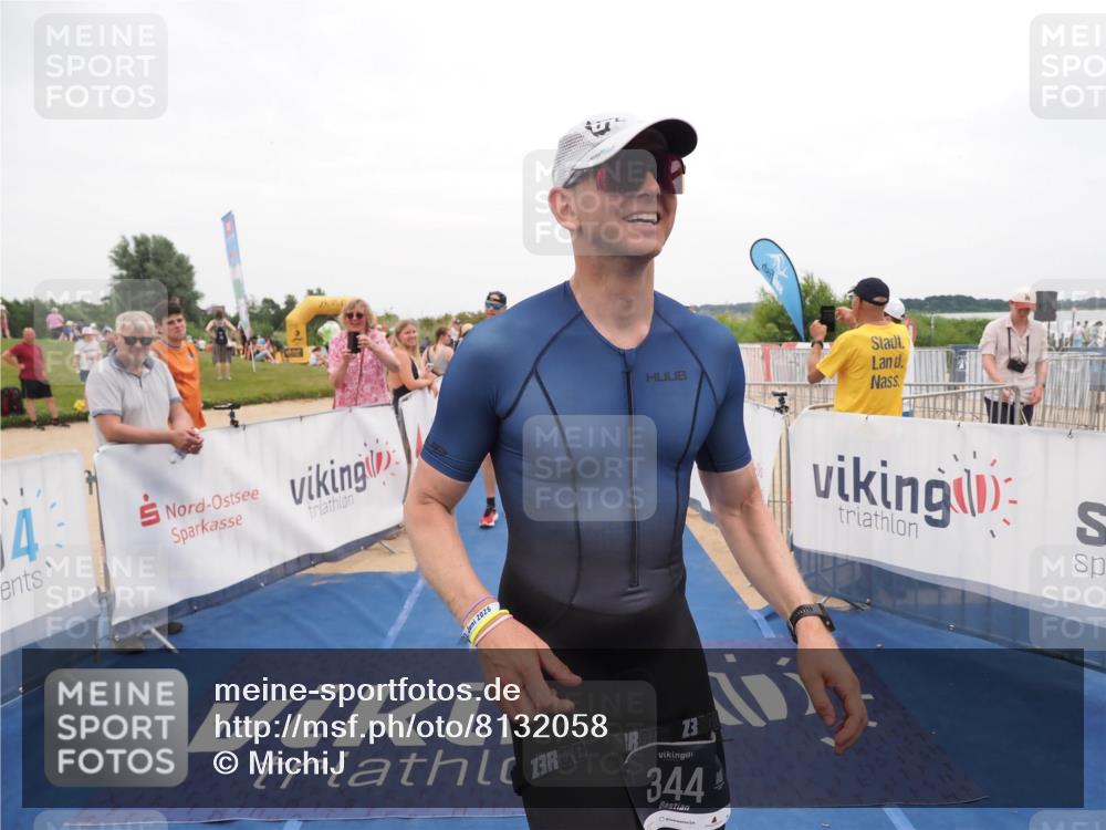 22.06.2025 - Viking Triathlon MichiJ http://msf.ph/oto/8132058 22.06.2025 15:42:59 Ziel 304, 344, 389, 615 meine-sportfotos.de