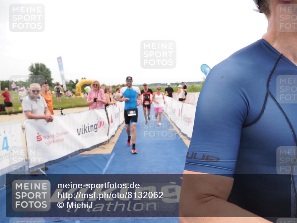 22.06.2025 - Viking Triathlon MichiJ http://msf.ph/oto/8132062 22.06.2025 15:43:00 Ziel 304, 344, 389, 615 meine-sportfotos.de