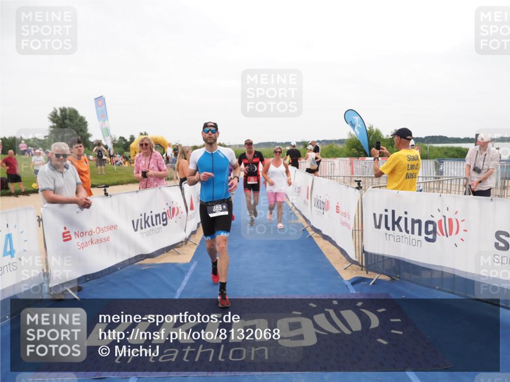 22.06.2025 - Viking Triathlon MichiJ http://msf.ph/oto/8132068 22.06.2025 15:43:01 Ziel 304, 344, 389, 615 meine-sportfotos.de