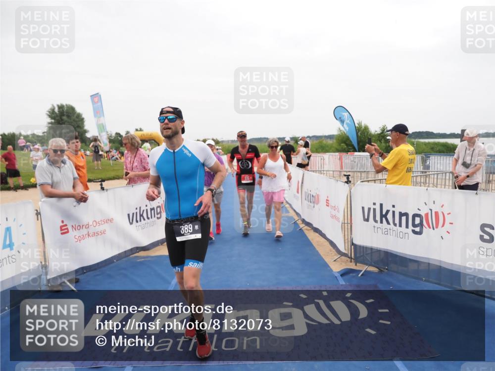 22.06.2025 - Viking Triathlon MichiJ http://msf.ph/oto/8132073 22.06.2025 15:43:01 Ziel 304, 344, 389, 615 meine-sportfotos.de