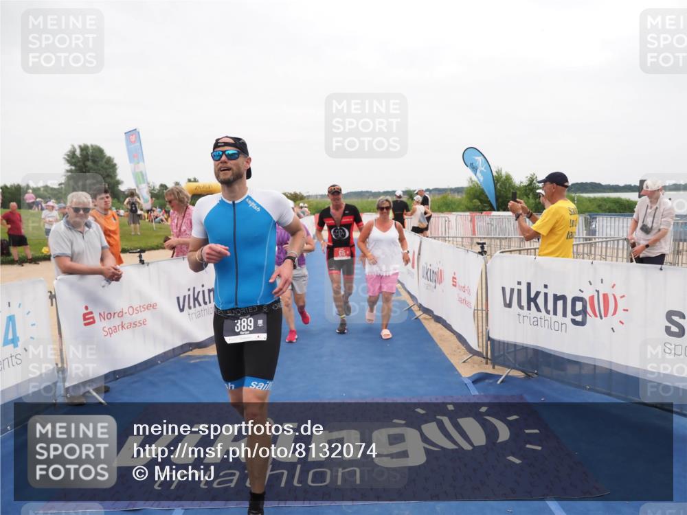 22.06.2025 - Viking Triathlon MichiJ http://msf.ph/oto/8132074 22.06.2025 15:43:01 Ziel 304, 344, 389, 615 meine-sportfotos.de